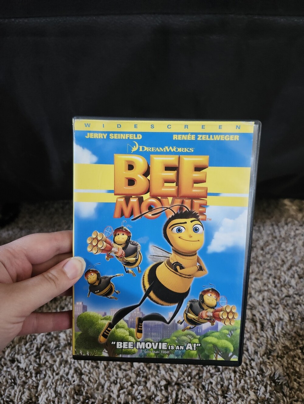 DreamWorks Bee Movie DVD — Blue & Yellow Cover